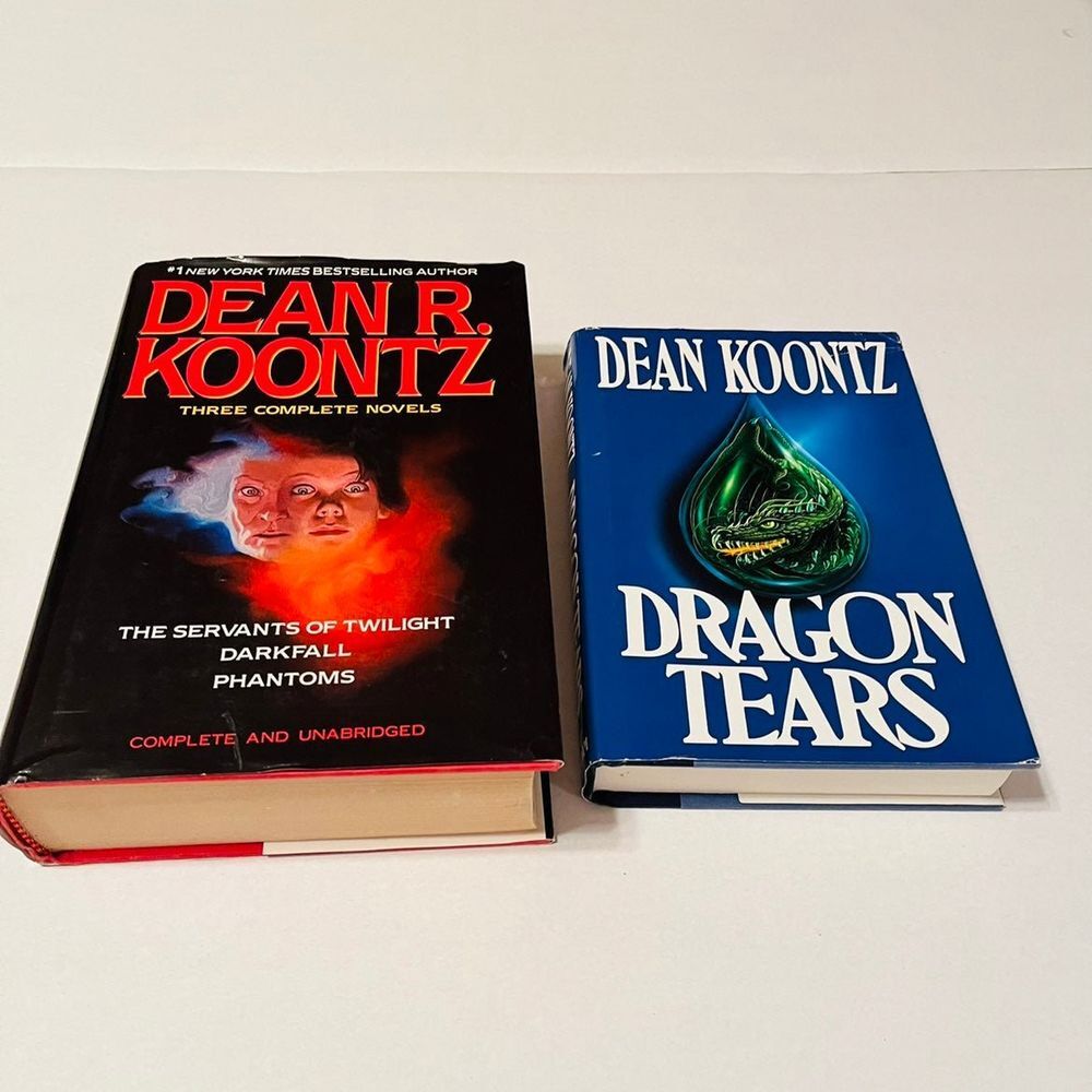 DEAN KOONTZ bundle of two physical books but a‎ total of four novels.